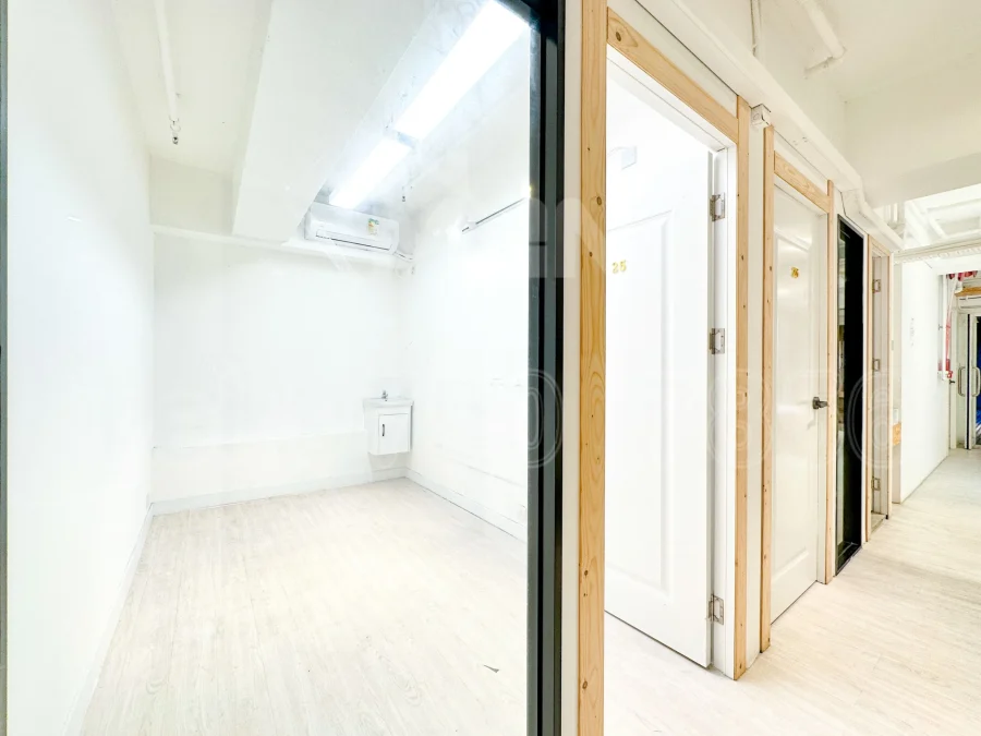 中美中心
Chung Mei Centre MANHKCOM 工廈租盤 觀塘租盤 觀塘租工作室 觀塘網店出租 觀塘多用途工作室出租 租觀塘樓上舖 觀塘工廈出租 觀塘工作室出租 觀塘studio出租 觀塘分租單位 租觀塘工作室 觀塘樓上網店出租 觀塘租樓上舖 觀塘樓上舖出租