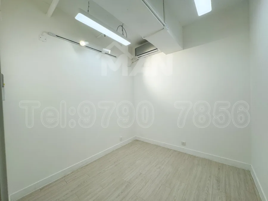 開聯工業中心
hoi luen industrial centre
A21室 MANHKCOM 工廈租盤 觀塘租盤 觀塘租工作室 觀塘網店出租 觀塘多用途工作室出租 租觀塘樓上舖 觀塘工廈出租 觀塘工作室出租 觀塘studio出租 觀塘分租單位 租觀塘工作室 觀塘樓上網店出租 觀塘租樓上舖 觀塘樓上舖出租