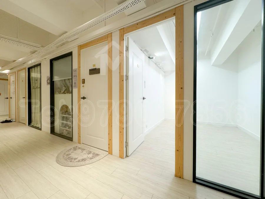 Rm.D6
世貿大樓
World Interests Building MANHKCOM 工廈租盤 觀塘租盤 觀塘租工作室 觀塘網店出租 觀塘多用途工作室出租 租觀塘樓上舖 觀塘工廈出租 觀塘工作室出租 觀塘studio出租 觀塘分租單位 租觀塘工作室 觀塘樓上網店出租 觀塘租樓上舖 觀塘樓上舖出租