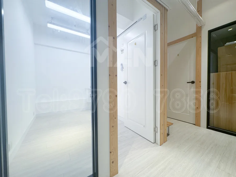 B6
萬年工業大廈
Manning Industrial Building MANHKCOM 工廈租盤 觀塘租盤 觀塘租工作室 觀塘網店出租 觀塘多用途工作室出租 租觀塘樓上舖 觀塘工廈出租 觀塘工作室出租 觀塘studio出租 觀塘分租單位 租觀塘工作室 觀塘樓上網店出租 觀塘租樓上舖 觀塘樓上舖出租