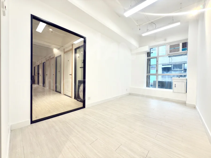 B12 有利中心 yau lee centre MANHKCOM 工廈租盤 觀塘租盤 觀塘租工作室 觀塘網店出租 觀塘多用途工作室出租 租觀塘樓上舖 觀塘工廈出租 觀塘工作室出租 觀塘studio出租 觀塘分租單位 租觀塘工作室 觀塘樓上網店出租 觀塘租樓上舖 觀塘樓上舖出租