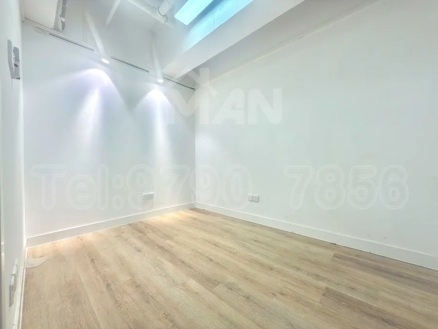 Rm.23 世貿大樓 World Interests Building MANHKCOM 工廈租盤 觀塘租盤 觀塘租工作室 觀塘網店出租 觀塘多用途工作室出租 租觀塘樓上舖 觀塘工廈出租 觀塘工作室出租 觀塘studio出租 觀塘分租單位 租觀塘工作室 觀塘樓上網店出租 觀塘租樓上舖 觀塘樓上舖出租