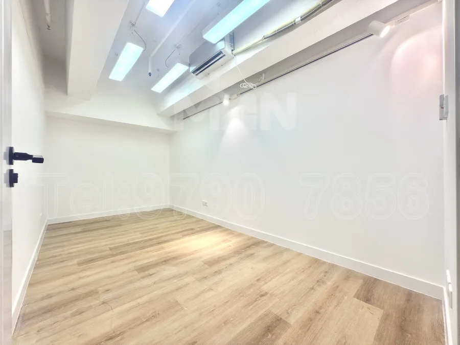 Rm.10 世貿大樓 World Interests Building MANHKCOM 工廈租盤 觀塘租盤 觀塘租工作室 觀塘網店出租 觀塘多用途工作室出租 租觀塘樓上舖 觀塘工廈出租 觀塘工作室出租 觀塘studio出租 觀塘分租單位 租觀塘工作室 觀塘樓上網店出租 觀塘租樓上舖 觀塘樓上舖出租