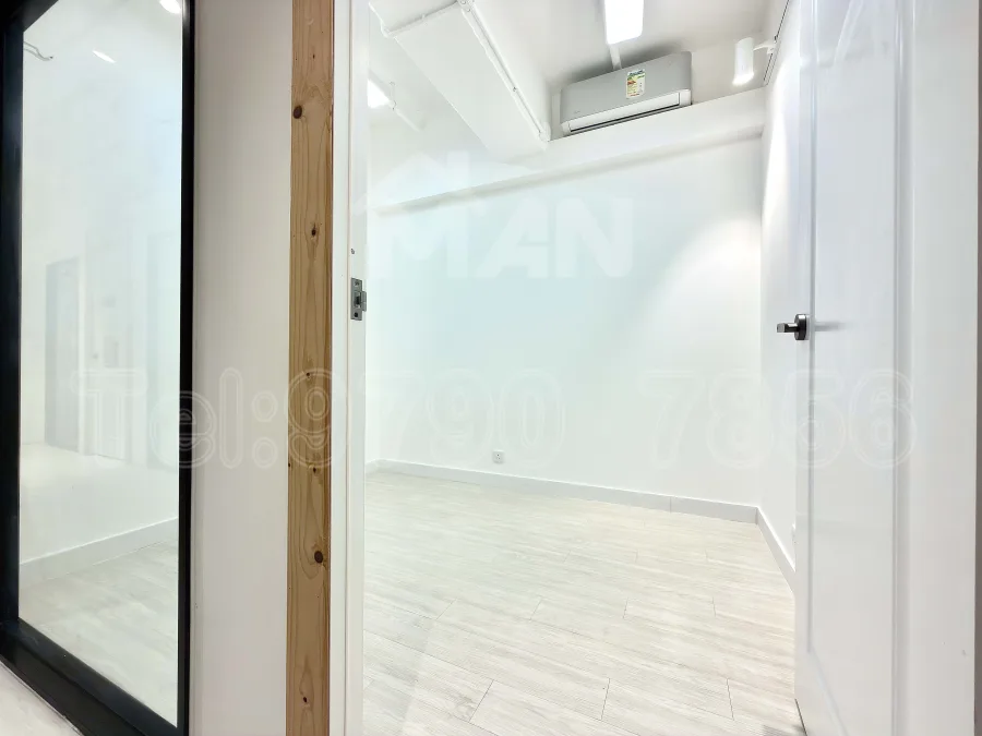 Rm.C5 有利中心 yau lee centre MANHKCOM 工廈租盤 觀塘租盤 觀塘租工作室 觀塘網店出租 觀塘多用途工作室出租 租觀塘樓上舖 觀塘工廈出租 觀塘工作室出租 觀塘studio出租 觀塘分租單位 租觀塘工作室 觀塘樓上網店出租 觀塘租樓上舖 觀塘樓上舖出租