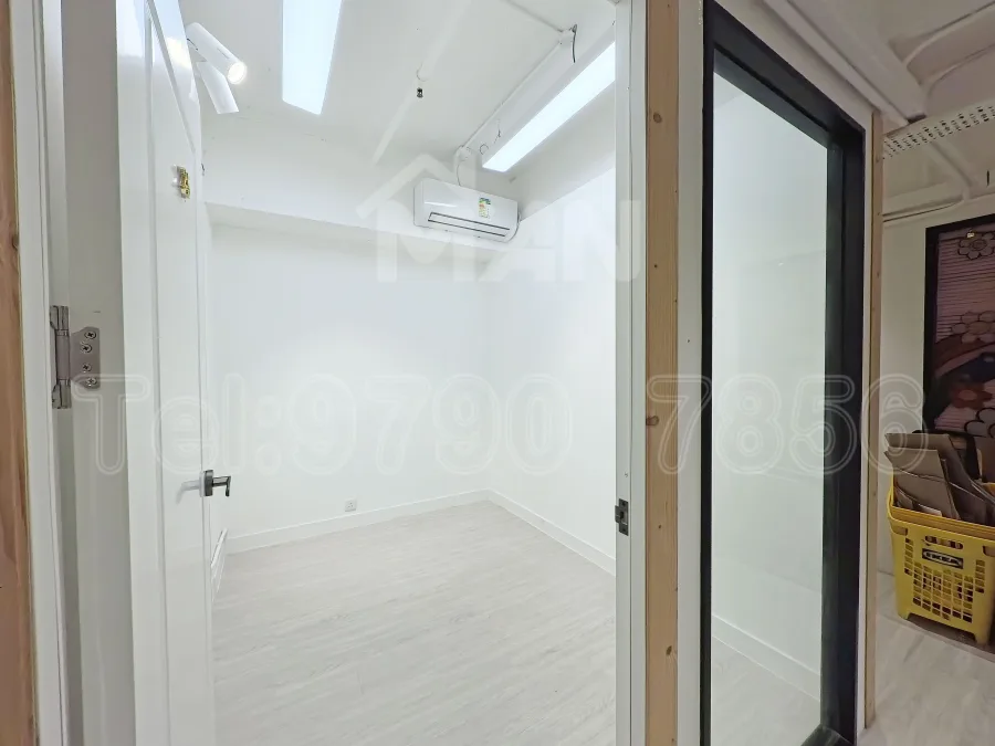 Rm.C25 萬年工業大廈 Manning Industrial Building MANHKCOM 工廈租盤 觀塘租盤 觀塘租工作室 觀塘網店出租 觀塘多用途工作室出租 租觀塘樓上舖 觀塘工廈出租 觀塘工作室出租 觀塘studio出租 觀塘分租單位 租觀塘工作室 觀塘樓上網店出租 觀塘租樓上舖 觀塘樓上舖出租